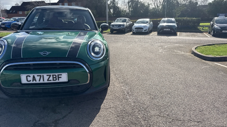 MINI Hatchback 1.5 Cooper Exclusive 5dr Petrol Hatchback